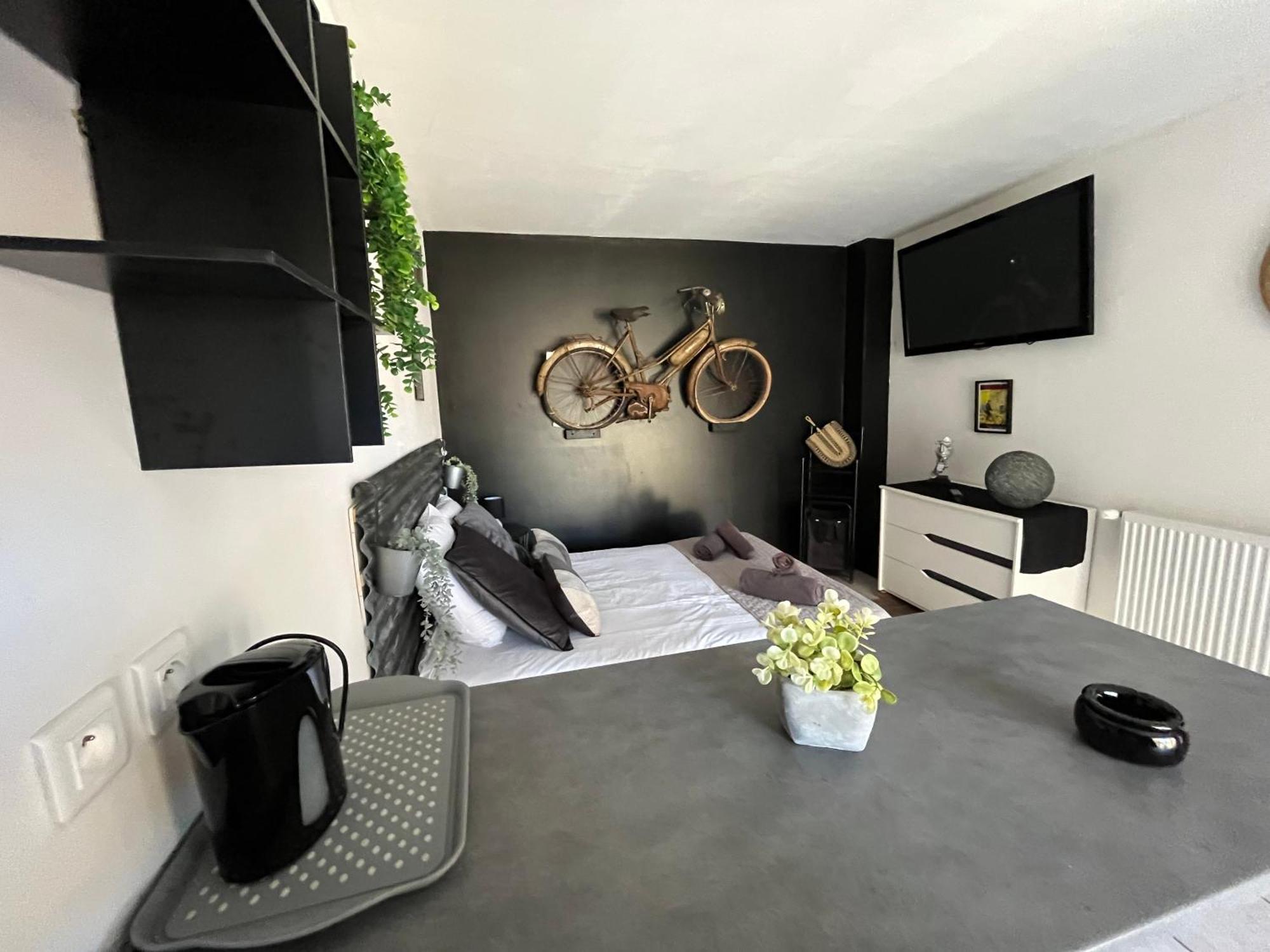"Le Maloya" Chalets Independants -Chambre Balneo - Relais Motards Лакон Екстер'єр фото