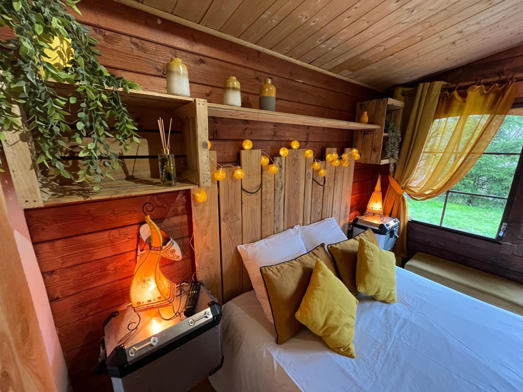 "Le Maloya" Chalets Independants -Chambre Balneo - Relais Motards Лакон Екстер'єр фото